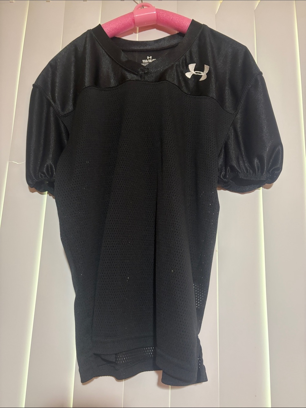 Under Armour Boys Black Mesh Performance Short-Sleeve Jersey